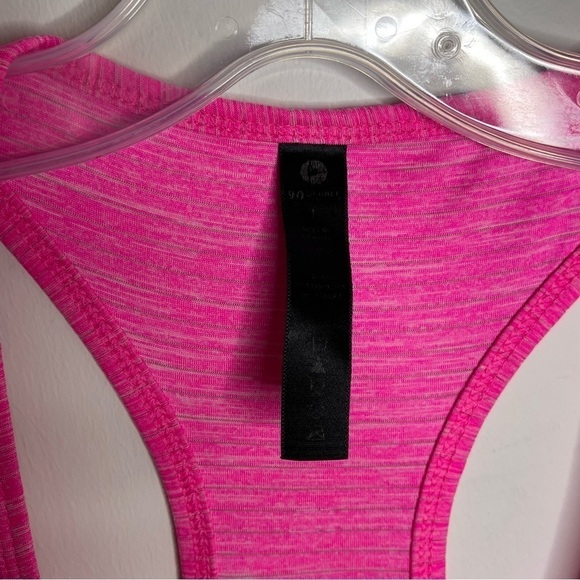 𝅺90 Degree By Reflex Athletic Workout Tank Top Barbiecore Stripes - Picture 4 of 4